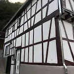 Schoene Gewoelbekeller Fachwerkhaus * Bacharach