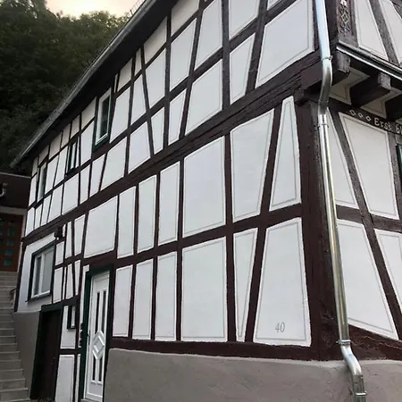 Schoene Gewoelbekeller Fachwerkhaus * Bacharach