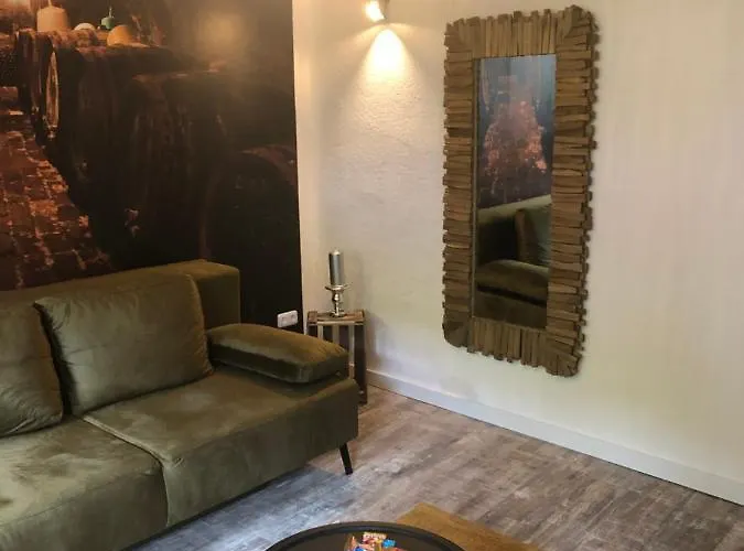 Schoene Gewoelbekeller Fachwerkhaus Bacharach