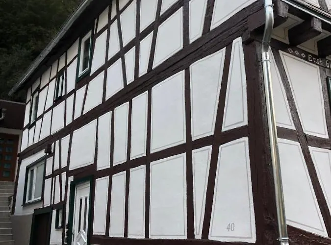 Schoene Gewoelbekeller Fachwerkhaus * Bacharach